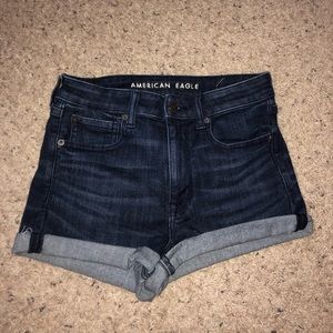 American Eagle Ne(x)t Level Stretch Super Hi-Rise Shortie in denim, size 6